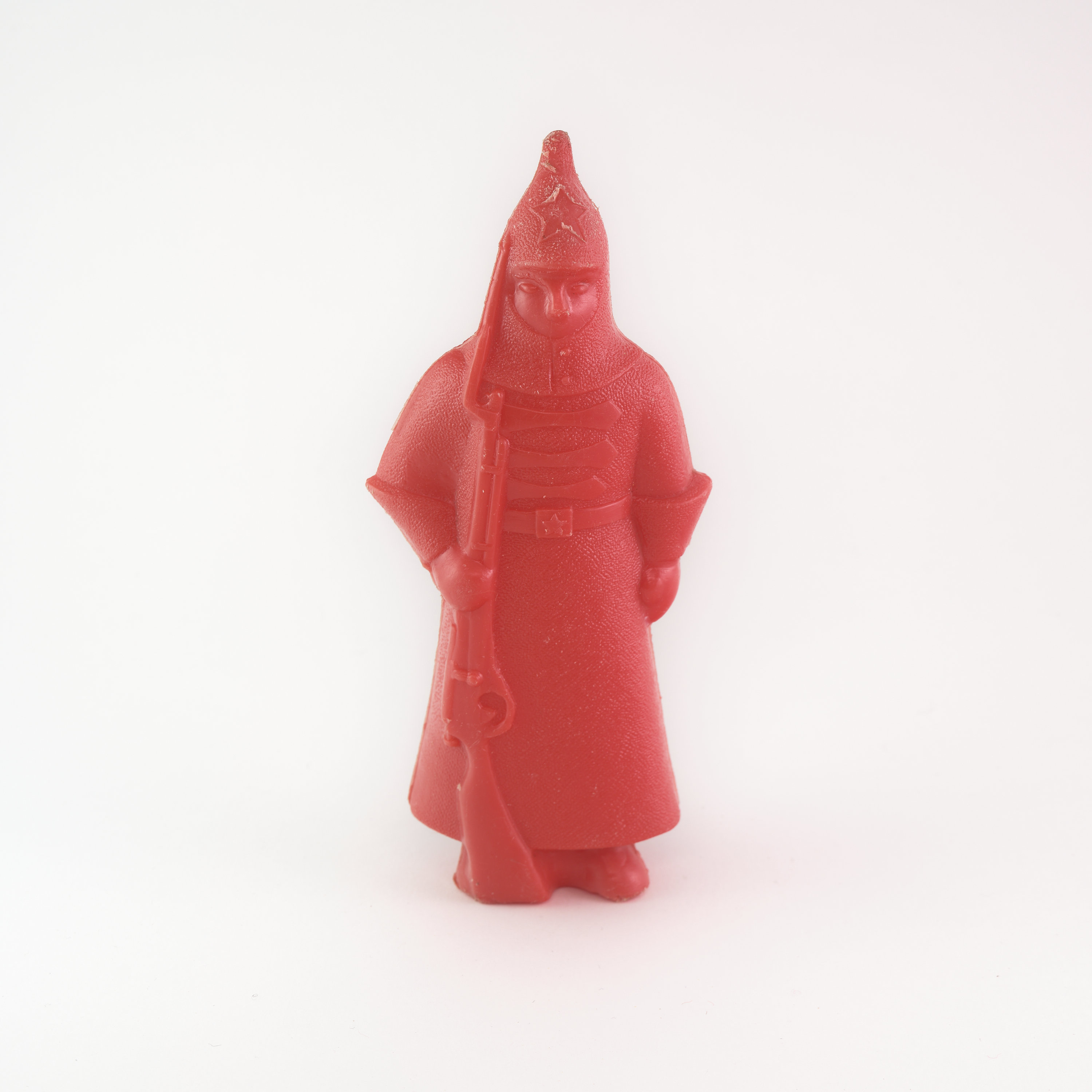 Игровая мобилизация: война, упрощённая до одной фигуры и одного жеста.